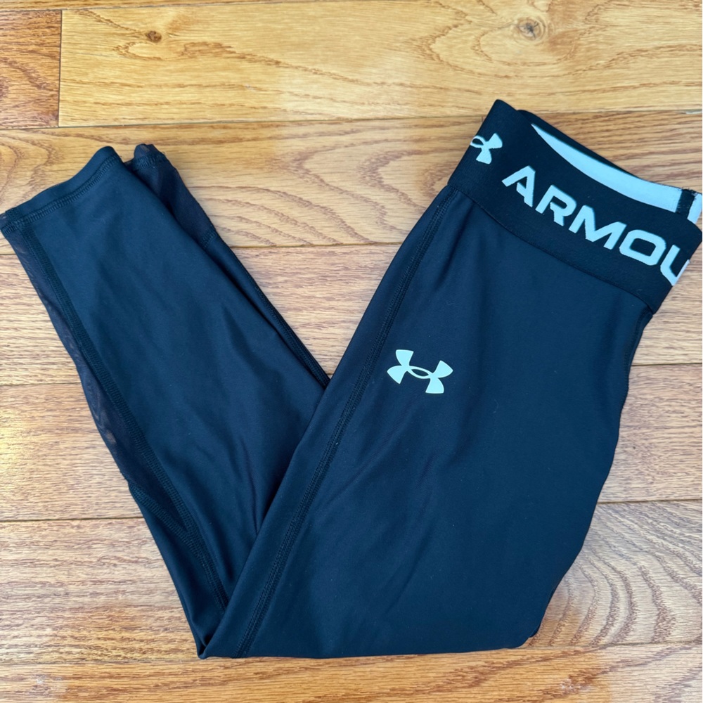 Under Armour Black and Gray Capri Leggings Girls